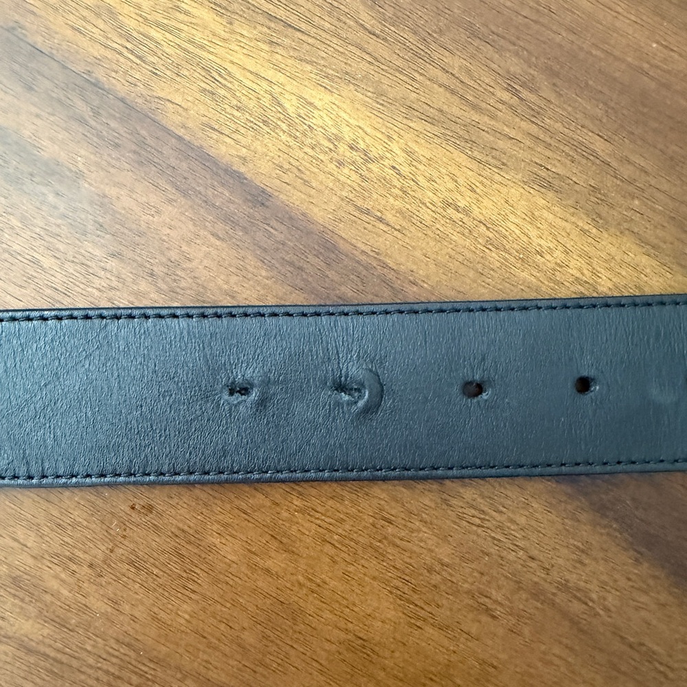 Gucci Marmont Wide Black Leather Belt with Double G Gold Buckle - Picture 3 of 5